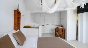 On An Island suites & apartments - Fira - Image 2
