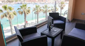 Seaside Apartments - Image 3