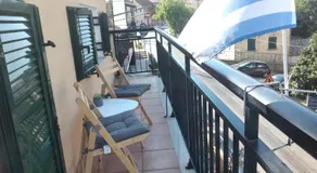 Cosy Loft Apartment, Argyrades - Image 3