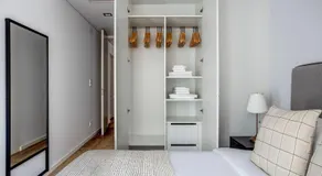 Bedroom in a Modern Apartment in Chiado in a Shared House - Image 3