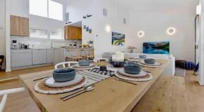 Seacliff Beach Retreat Lux, Modern, Seaviews, 3BR, Balcony - Image 4