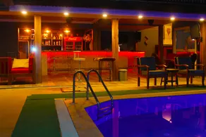 Carmina Hotel - Image 5