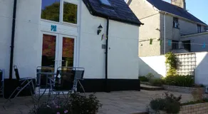 The Old School Caeathro, Snowdon, Eryri and Yr Wydffa Cottages - Image 2
