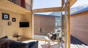 Les Lodges, by Refuges en ville - Image 2