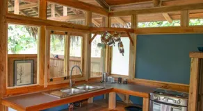 Finca Aveterra, Luxurious Riverside Retreat - Image 5