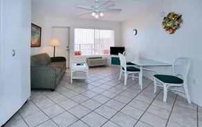 Club Sea Oats - Image 4