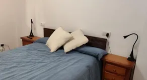 Sabino Arana 9, habitación doble con servicios compartidos - Image 2