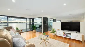 Riverside Luxury - Image 2