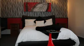 Birchwood Manor - Image 2