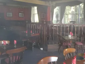 Rose and Crown Hotel - Image 5