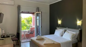 ALONAKI BAY - Image 2