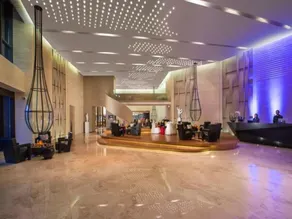 Himalayas Qingdao Hotel - Image 2