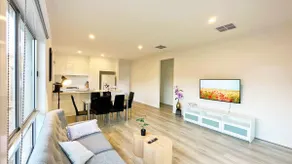 Open Range Zoo/Cozy Bed/Free Netflix/Android TV - Image 2