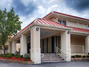 Hotel Boston - Image 2
