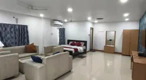 Hotel zova - Image 2