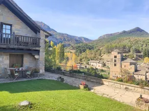 Hotel Rural El Mirador de los Pirineos - Image 2