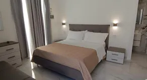 HOTEL PARADISE - Image 2