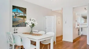 MAN29 - Beautiful 2 BR Apartment Manly Wharf Views - Image 3