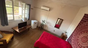 Habitacion Privada, Single Room - Image 2
