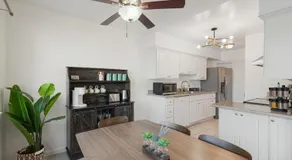 Lakefront 3 Bedroom Retreat with Beautiful Water Views - Image 3