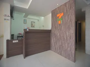 7 Hotel - Image 5