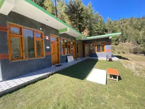 The Spiritual Cafe Jibhi - Mountain & River View - Image 4