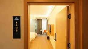 Yunman Hotel - Image 4