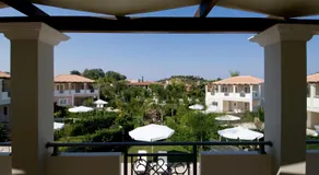 Mamfredas Luxury Resort - Image 5