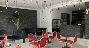 Café de la Crème - Image 3