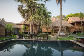 WF-Private Pool Villa-10min to Night Market - Image 2