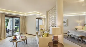 Royal Palm Beachcomber Luxury - Image 2