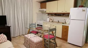 Παραθαλάσσιο διαμέρισμα με κήπο στον Αγιόκαμπο - Image 3