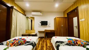 Hotel Kings Park - Image 2
