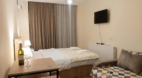 Nitsa Guest House - Image 2