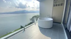 M2 Hotel Waterside - Image 3