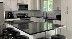 Sylvan Meadow | King Suite Escape in Williston - Image 3