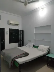 Hotel Diamond Pushkar - Image 2