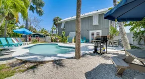 Large Heated Pool with Entertainment Room for the Family - Image 3