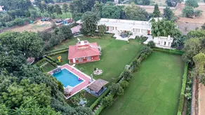 mango leaf retreat - Image 4