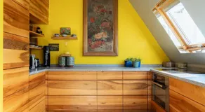 Veeve - The Parrot’s Nest - Image 4