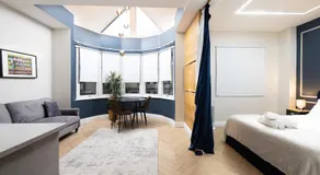 London Studios and Suites - Image 2