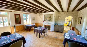 Sans Souci Bed and Breakfast with Luxe Heated Pool - Image 4