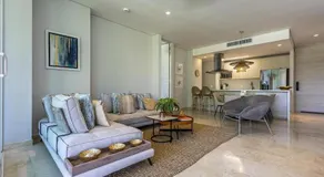 3 Bedroom apt with jacuzzi in Baru - Image 2