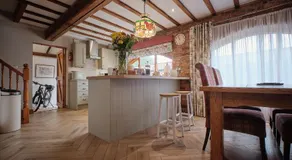 Humble Bee Cottage - Image 4