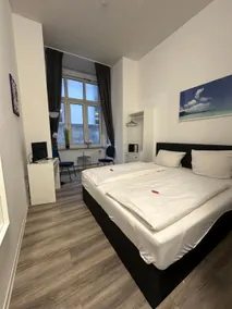 Hotel Astor - Image 2