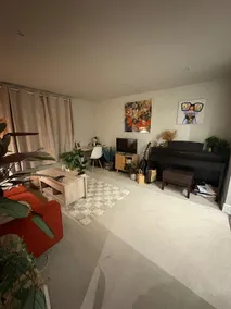 1BR Apt | Sleeps 4 | By Station + Watercress Line - Image 2