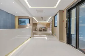 Home Inn Neo Shanghai Songjiang New Town Metro Station - Image 4