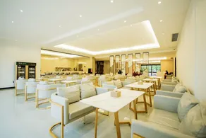Yayue Wanxing Smart Hotel - Image 3