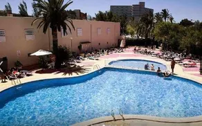 CLUB B APARTMENTS - Image 1