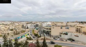 Central & Spacious Penthouse w/ 1BR + City View by 360 Estates - Image 5